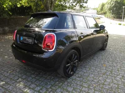 Sell MINI 2021 - 18990 EUR, 97000 km - AUTO.MOTO.pt