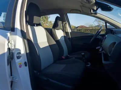 Vendo Toyota Yaris 2018 - 11990 EUR, 105000 km - AUTO.MOTO.pt