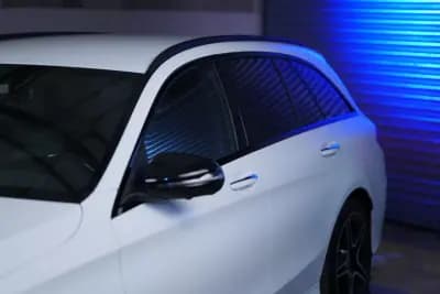 Vendo Mercedes-Benz C 300 2020 - 25500 EUR, 203000 km - AUTO.MOTO.pt