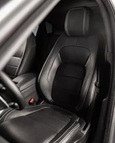 Vendo Jaguar F-Pace 2020 - 37950 EUR, 80000 km - AUTO.MOTO.pt