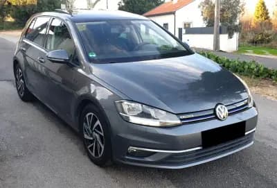 Vendo Volkswagen Golf 2018 - 17990 EUR, 118115 km - AUTO.MOTO.pt
