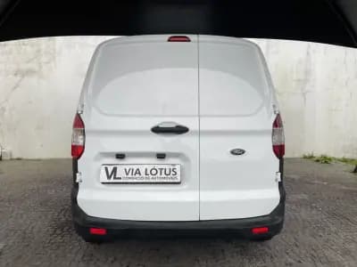 Vendo Ford Transit Courier 2022 - 15000 EUR, 51442 km - AUTO.MOTO.pt