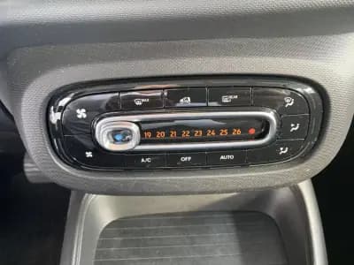 Sell Smart Fortwo Cabrio 2021 - 11500 EUR, 25425 km - AUTO.MOTO.pt