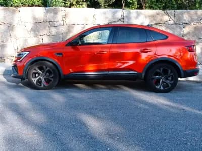 Vendo Renault Arkana 2022 - 24900 EUR, 34000 km - AUTO.MOTO.pt