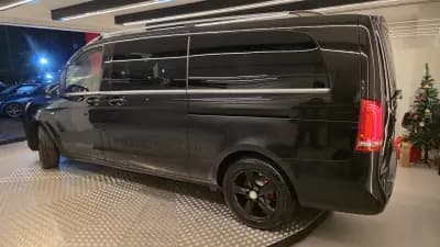 Vendo Mercedes-Benz V 220 2016 - 29900 EUR, 321809 km - AUTO.MOTO.pt