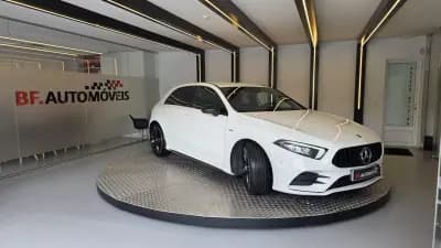 Vendo Mercedes-Benz A 180 2022 - 25900 EUR, 179465 km - AUTO.MOTO.pt