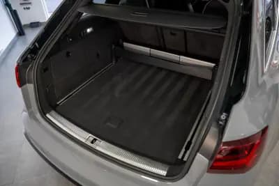 Vendo Audi RS6 Avant 2019 - 99950 EUR, 21800 km - AUTO.MOTO.pt