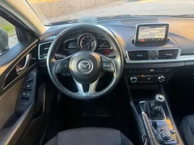 Vendo Mazda 3 2016 - 9800 EUR, 223000 km - AUTO.MOTO.pt