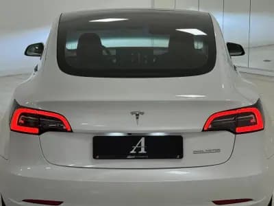 Sell Tesla Model 3 2019 - 24890 EUR, 118800 km - AUTO.MOTO.pt
