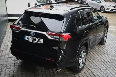 Vendo Toyota RAV4 2022 - 44880 EUR, 71000 km - AUTO.MOTO.pt