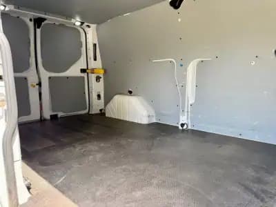 Vendo Ford Transit 2021 - 19965 EUR, 121500 km - AUTO.MOTO.pt