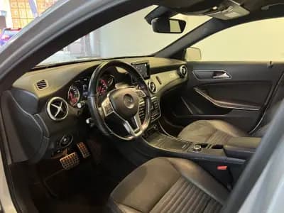 Sell Mercedes-Benz GLA 200 2015 - 21990 EUR, 120000 km - AUTO.MOTO.pt