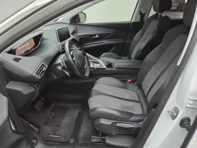 Vendo Peugeot 5008 2020 - 19900 EUR, 115000 km - AUTO.MOTO.pt