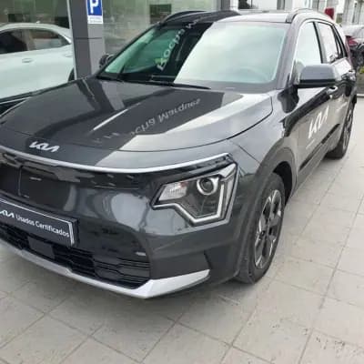 Vendo Kia e-Niro 2023 - 34990 EUR, 23490 km - AUTO.MOTO.pt