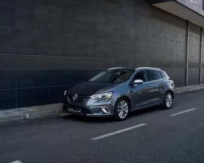 Sell Renault Mégane Sport Tourer 2018 - 15990 EUR, 126740 km - AUTO.MOTO.pt