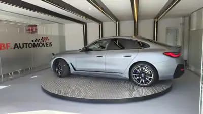 Vendo BMW i4 2022 - 55900 EUR, 33929 km - AUTO.MOTO.pt