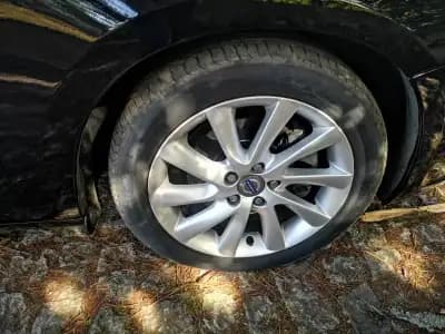 Vendo Volvo V60 2014 - 11750 EUR, 270000 km - AUTO.MOTO.pt