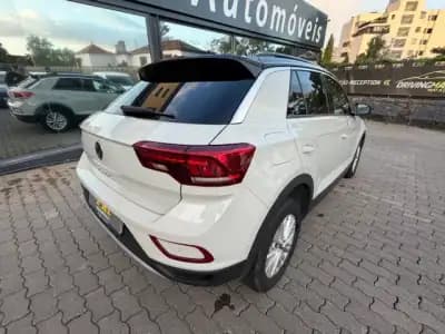 Vendo Volkswagen Amarok 2023 - 27900 EUR, 51200 km - AUTO.MOTO.pt