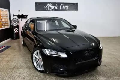 Vendo Jaguar XF 2016 - 25900 EUR, 63375 km - AUTO.MOTO.pt
