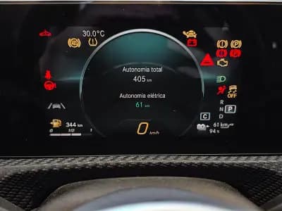 Vendo Mercedes-Benz A 250e 2021 - 26450 EUR, 94000 km - AUTO.MOTO.pt