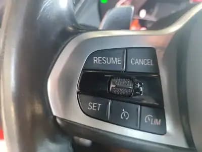 Vendo BMW 120 2020 - 27500 EUR, 113000 km - AUTO.MOTO.pt