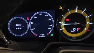 Vendo Porsche 992 2021 - 159500 EUR, 69488 km - AUTO.MOTO.pt