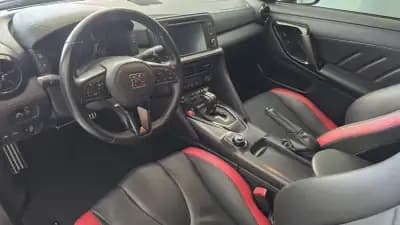 Sell Nissan GT-R 2017 - 149900 EUR, 50238 km - AUTO.MOTO.pt