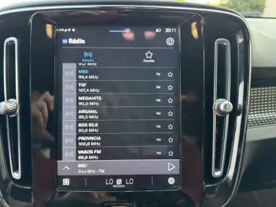 Sell Volvo XC 40 2021 - 31500 EUR, 77000 km - AUTO.MOTO.pt