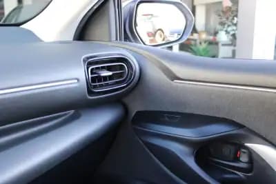 Sell Toyota Yaris 2021 - 19400 EUR, 90004 km - AUTO.MOTO.pt