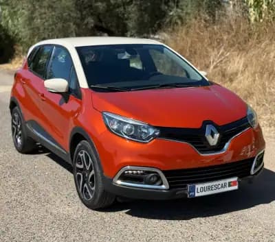 Vendo Renault Captur 2016 - 11900 EUR, 102000 km - AUTO.MOTO.pt