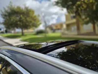 Sell Mercedes-Benz E 220 2018 - 36980 EUR, 125000 km - AUTO.MOTO.pt