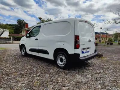 Vendo Citroën Berlingo 2021 - 12950 EUR, 156000 km - AUTO.MOTO.pt