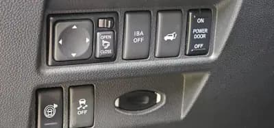 Vendo Infiniti QX70 2016 - 26990 EUR, 198900 km - AUTO.MOTO.pt