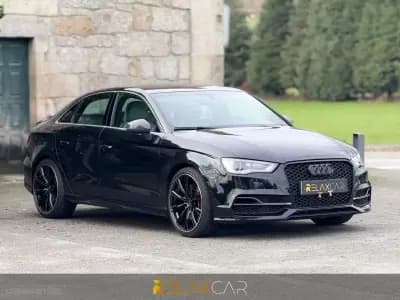 Vendo Audi S3 Limousine 2014 - 25500 EUR, 205000 km - AUTO.MOTO.pt