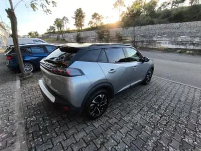 Vendo Peugeot e-2008 2023 - 23890 EUR, 9100 km - AUTO.MOTO.pt