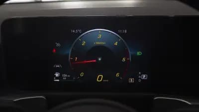 Vendo Mercedes-Benz GLB 180 2022 - 29900 EUR, 172000 km - AUTO.MOTO.pt