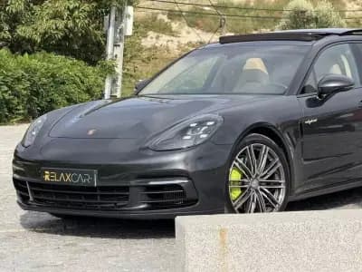 Sell Porsche Panamera Sport Turismo 2018 - 64999 EUR, 128000 km - AUTO.MOTO.pt