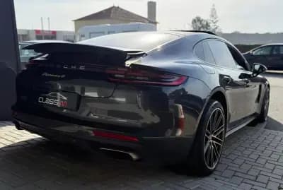Sell Porsche Panamera 2018 - 74500 EUR, 50941 km - AUTO.MOTO.pt