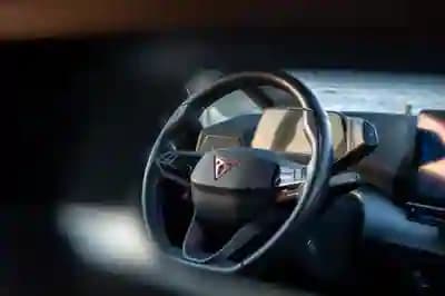 Sell Cupra Born 2022 - 23900 EUR, 61000 km - AUTO.MOTO.pt