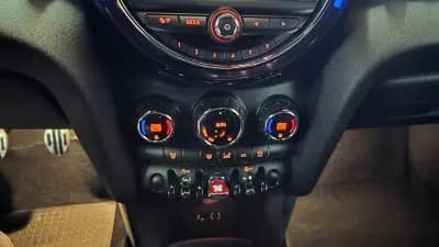 Vendo MINI 2016 - 11850 EUR, 153106 km - AUTO.MOTO.pt