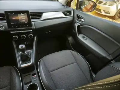 Vendo Renault Captur 2022 - 18900 EUR, 28032 km - AUTO.MOTO.pt