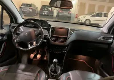 Vendo Peugeot 2008 2026 - 10490 EUR, 114638 km - AUTO.MOTO.pt