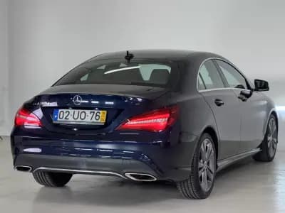 Vendo Mercedes-Benz CLA 180 2018 - 21950 EUR, 77215 km - AUTO.MOTO.pt