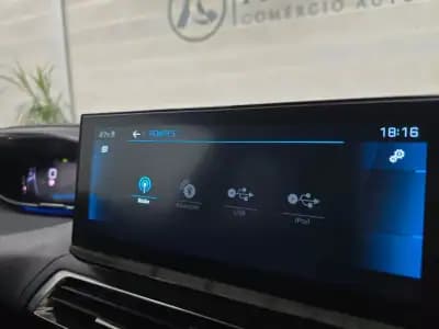 Sell Peugeot 5008 2021 - 22450 EUR, 42414 km - AUTO.MOTO.pt