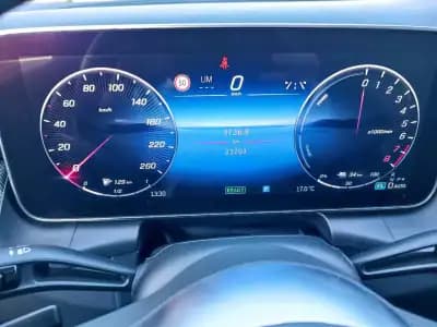 Sell Mercedes-Benz GLC 300 2023 - 59999 EUR, 21000 km - AUTO.MOTO.pt