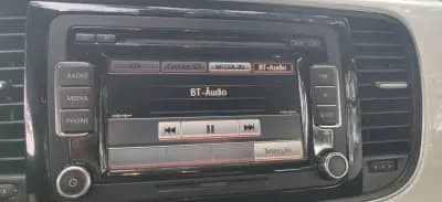 Vendo Volkswagen New Beetle 2015 - 14950 EUR, 156200 km - AUTO.MOTO.pt