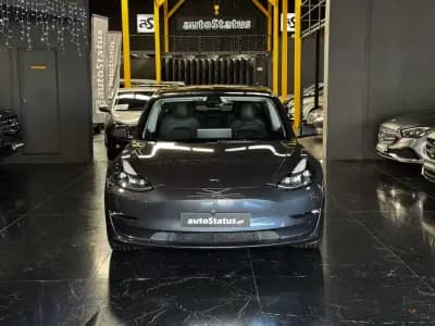 Vendo Tesla Model 3 2022 - 29990 EUR, 125900 km - AUTO.MOTO.pt