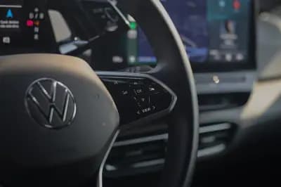 Vendo Volkswagen ID.3 2024 - 29990 EUR, 15120 km - AUTO.MOTO.pt