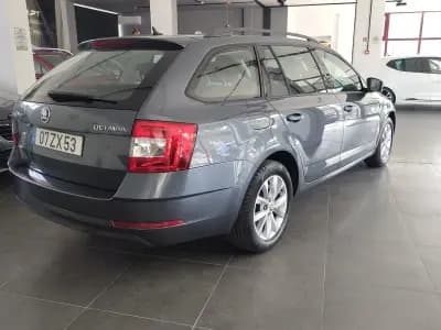 Sell Skoda Octavia Break 2020 - 14990 EUR, 174000 km - AUTO.MOTO.pt