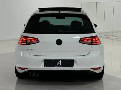 Vendo Volkswagen Golf 2013 - 19890 EUR, 186000 km - AUTO.MOTO.pt